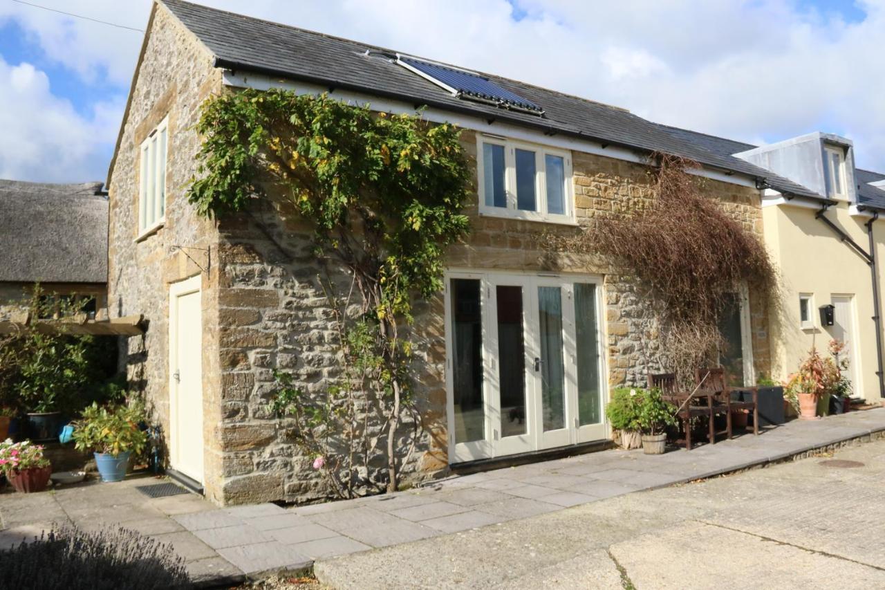 The Old Milking Parlour At Knapp Farm Dorchester Exterior photo